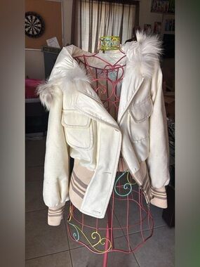 Cream Faux-Fur Trim Women's Jacket